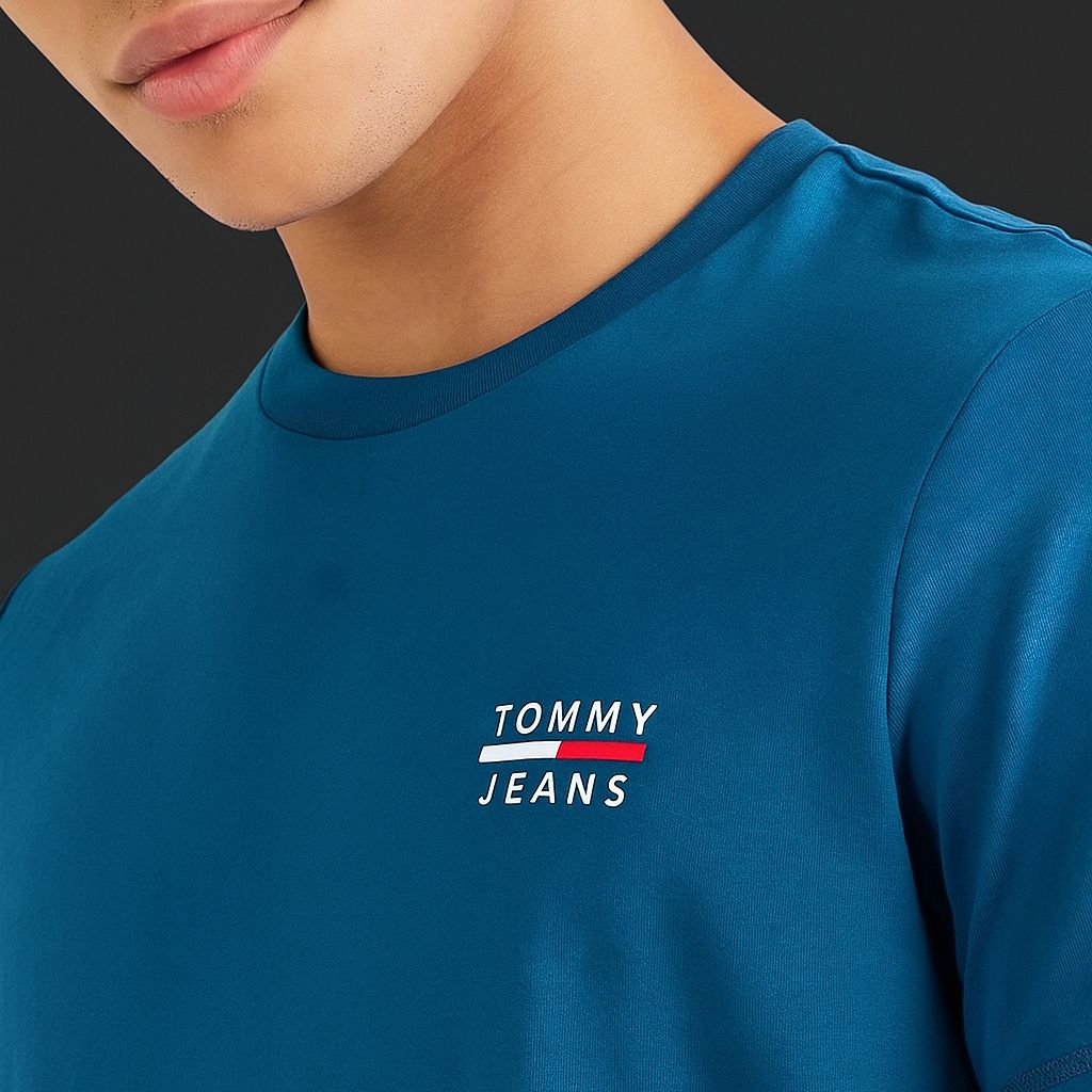 Camiseta Tommy Jeans Masculina Chest Logo Tee Azul
